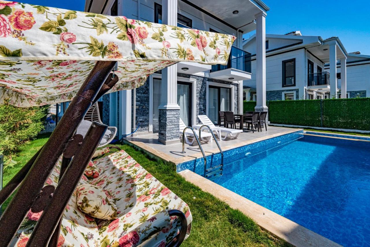 Salkim- 4 Bedroom Holiday Villa In Oludeniz Fethiye Exterior photo